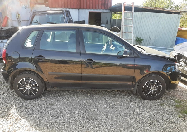Volkswagen Polo cena 2200 przebieg: 125000, rok produkcji 2007 z Nasielsk małe 121